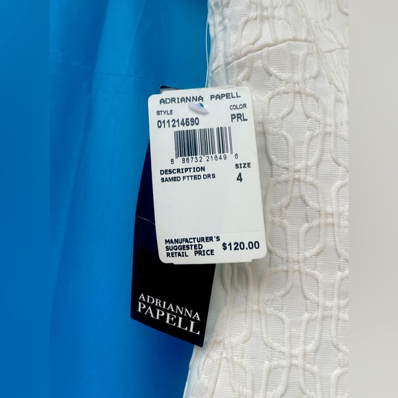 NWT ADRIANNA PAPELL Size 4 off white - Picture 14 of 15